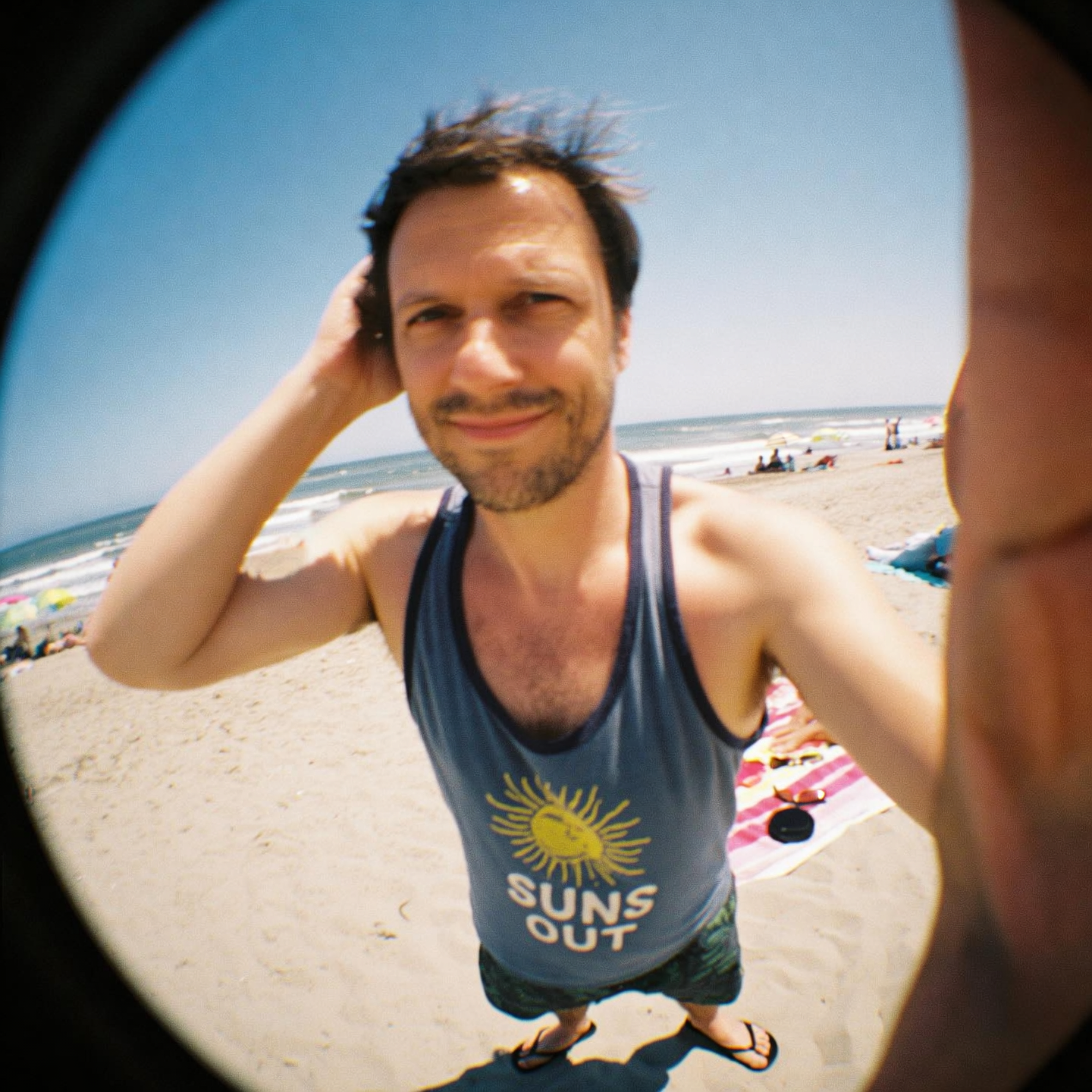 Suns Out : WAN 2.5 T2I